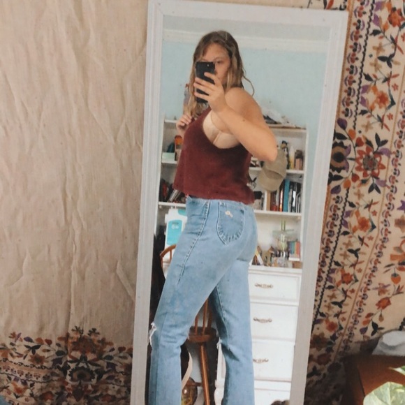 Basic cropped tank! - Picture 3 of 5